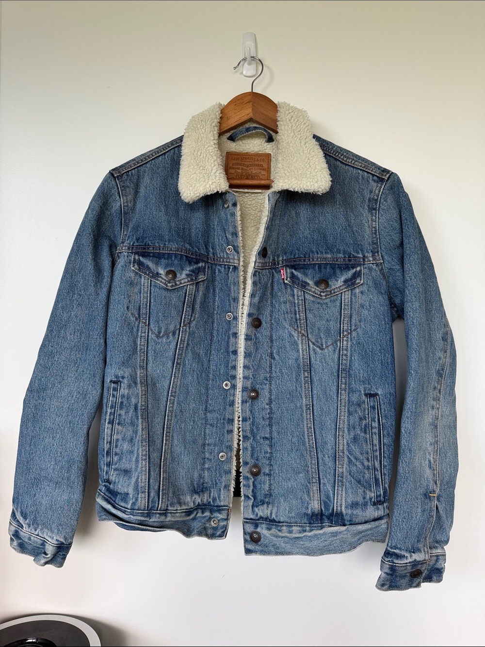 Levi's Blue Denim Sherpa Collar Trucker Jacket